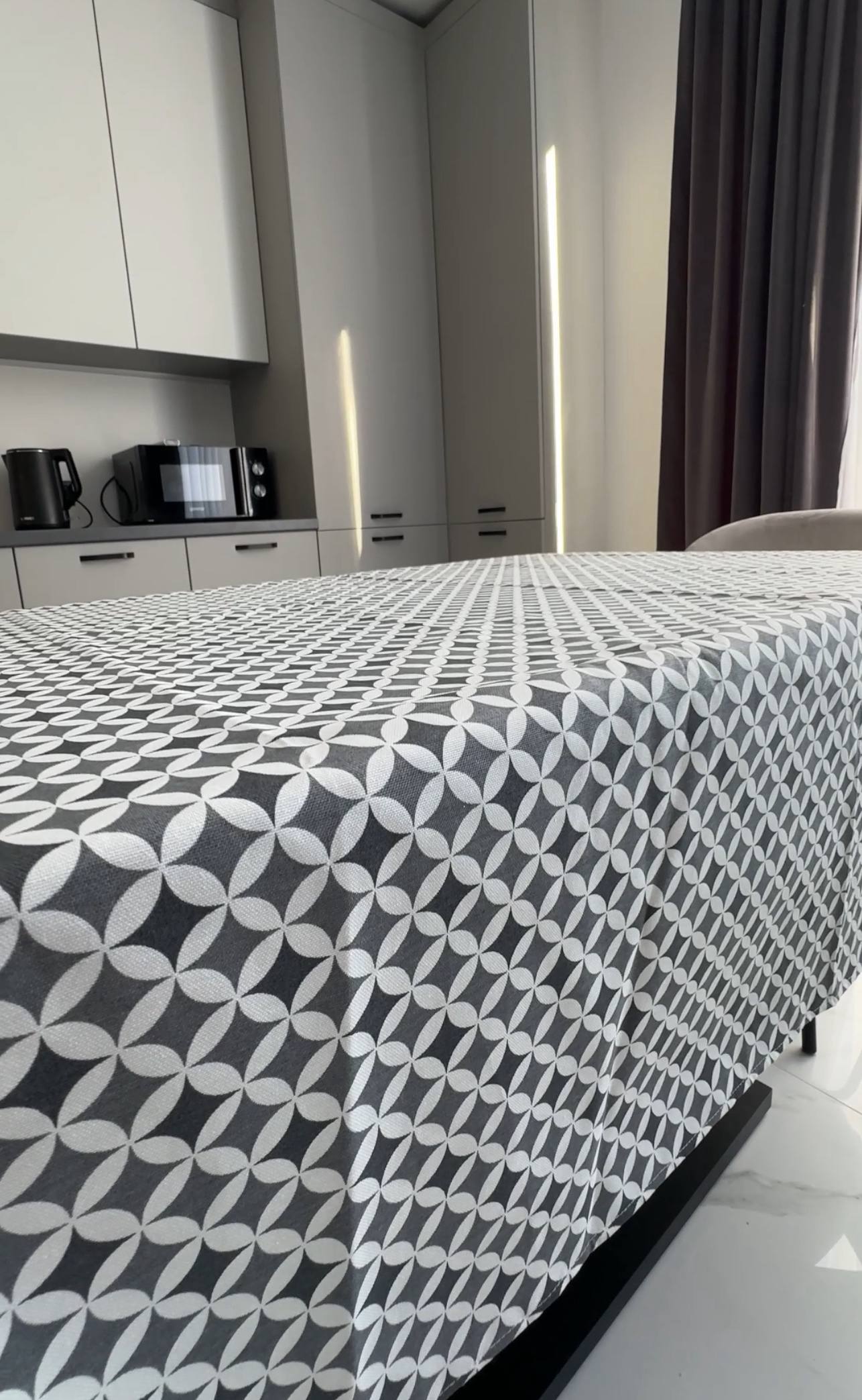 водонепроникна скатертина (скандинавська геометрія)